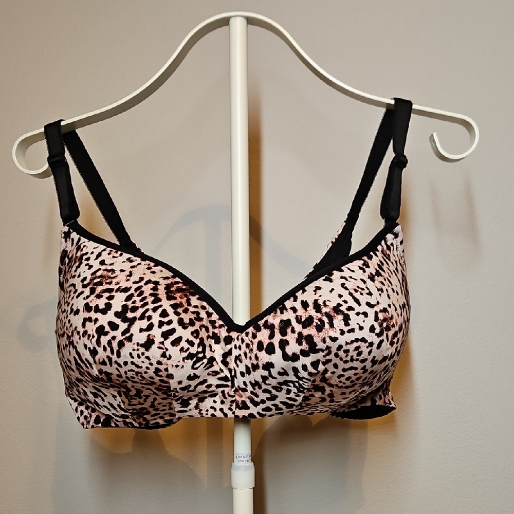 Torrid Curve Chic Leopard Print Bra with Black Straps Lightly Linned 44C